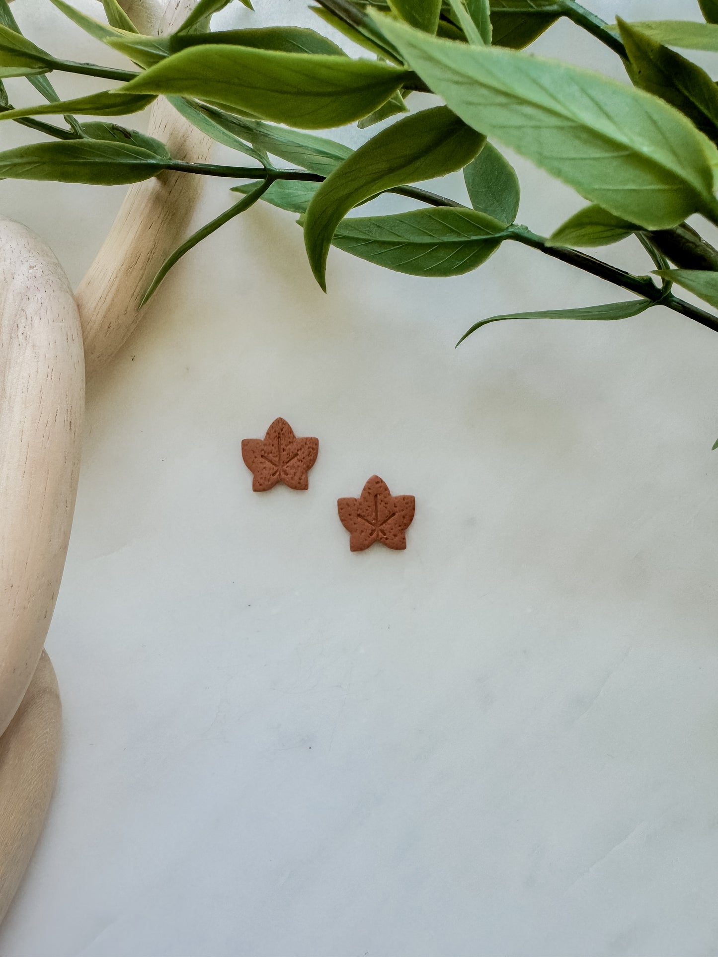 Leaf Studs